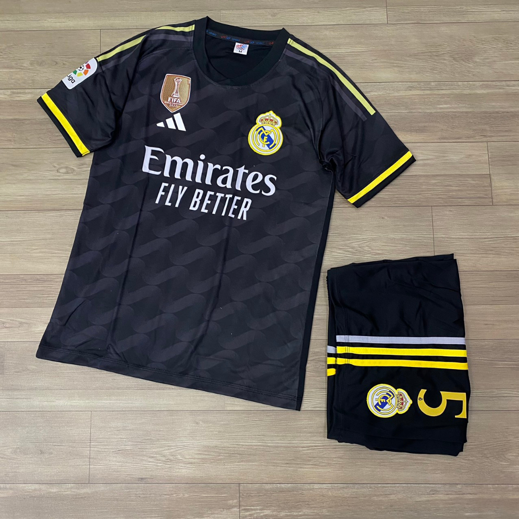 Bộ quần áo bóng đá Real đen sân khách  in tên BELLINGHAM số 5