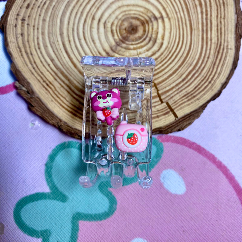 Kẹp Tóc Càng Cua Cao Cấp 5 Răng Charm Gấu Dâu Lotso Hot Trend Siêu Xinh