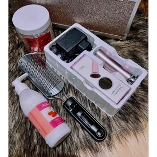 Hộp Nhám dán máy Chà Gót Chân (60 miếng)🥰