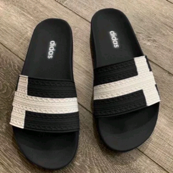 Dép Nam quai ngang, dép Adidas hình dấu cộng màu trắng, dép được thiết kế dáng thể thao nhìn rất khỏe