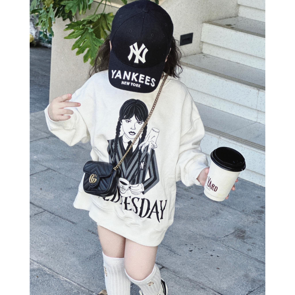 Áo nỉ cổ tròn cho bé hình wednesday, Áo sweater cho bé, TP KIDS,