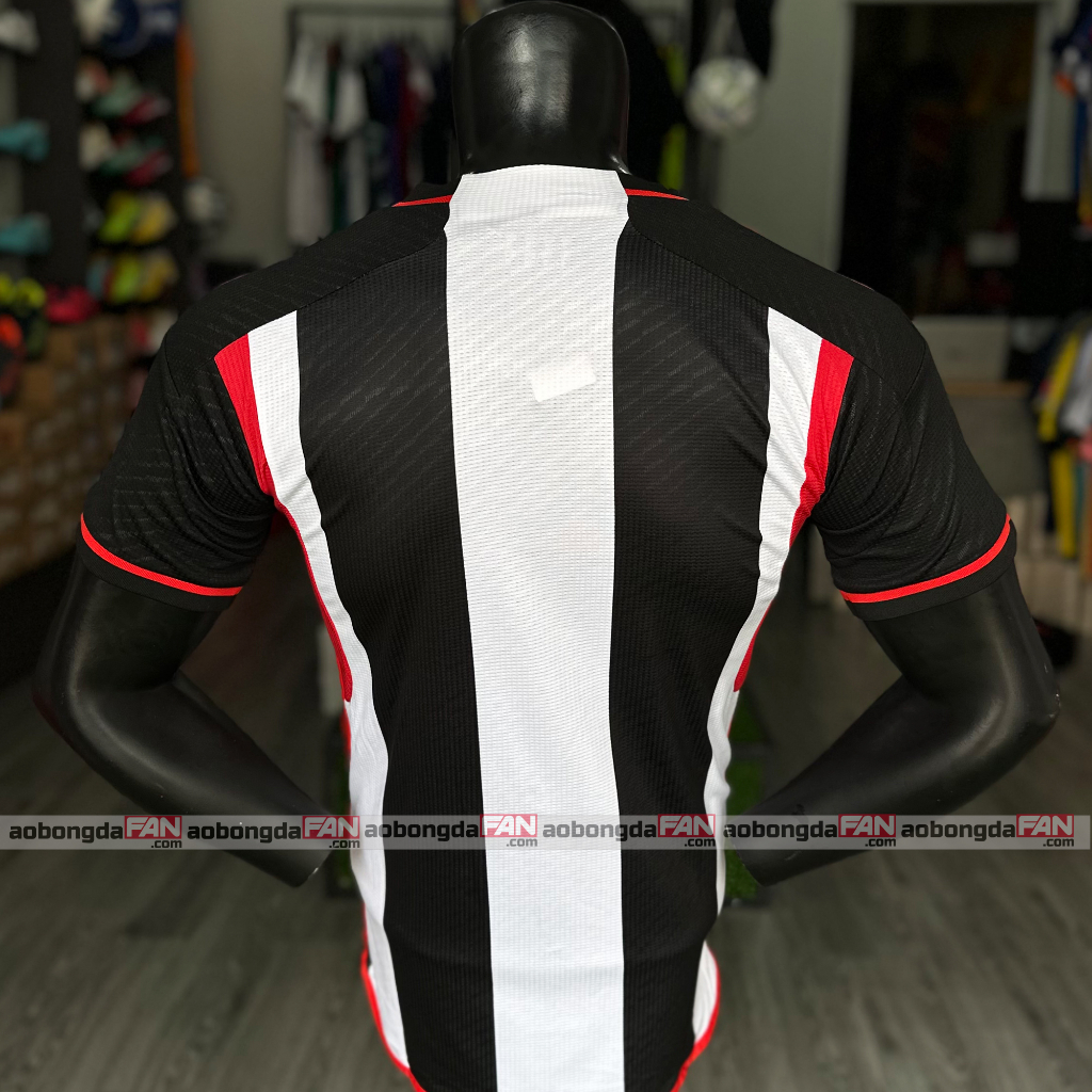 Set Quần Áo Bóng Đá Đội Man U Đen Trắng 2023 - Vải Mè Thái