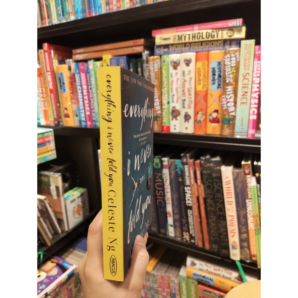 Sách - Everything I Never Told You