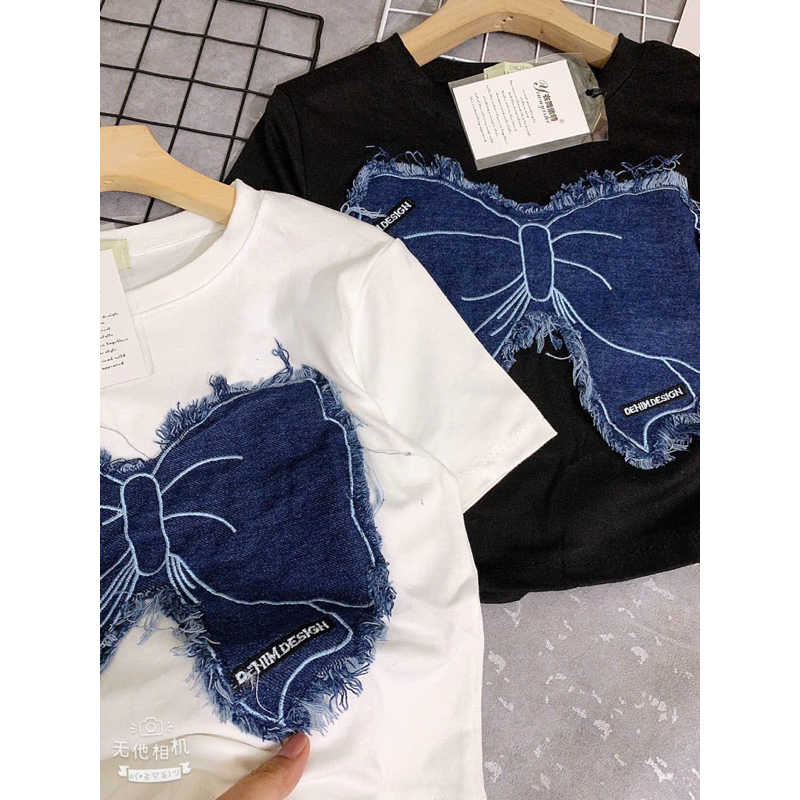 Áo thun croptop tay ngắn đính vải jeans tua rua