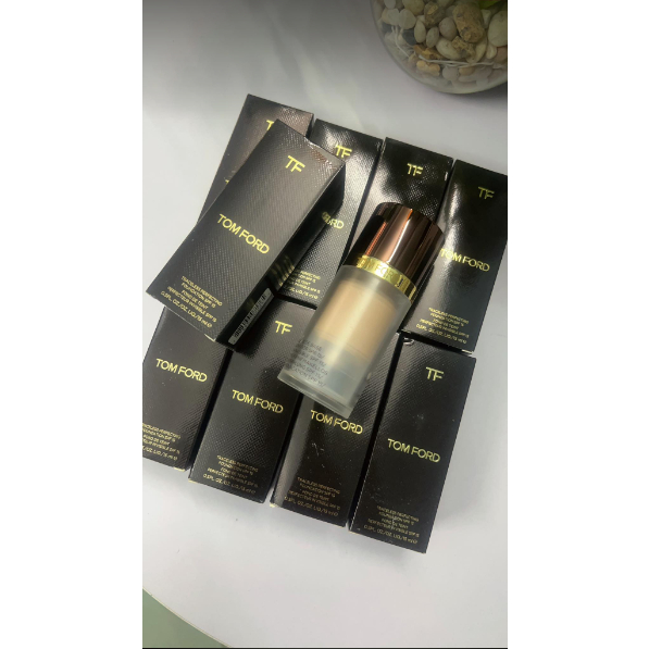 KEM NỀN 𝐓𝐎𝐌 𝐅𝐎𝐑𝐃 𝐓𝐑𝐀𝐂𝐄𝐋𝐄𝐒𝐒 𝐒𝐎𝐅𝐓 𝐌𝐀𝐓𝐓𝐄 𝐅𝐎𝐔𝐍𝐃𝐀𝐓𝐈𝐎𝐍 15ML