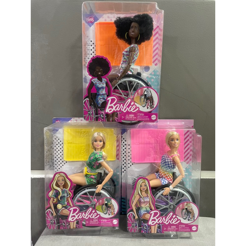 Búp bê barbie xe lăn