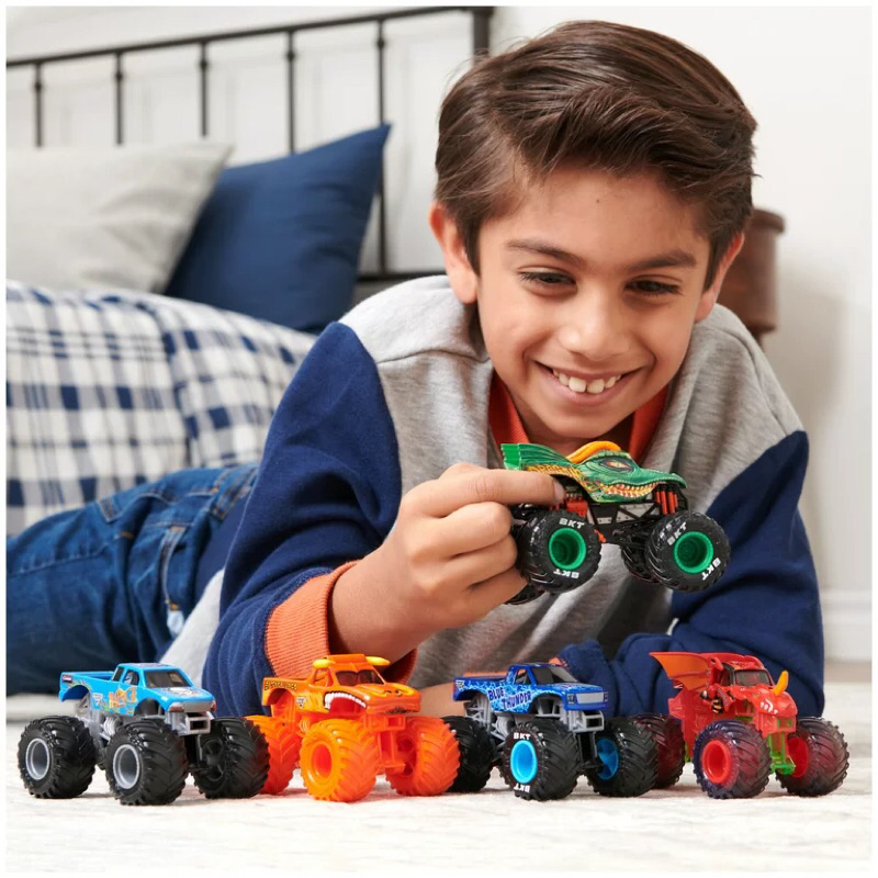 Set 12 chiếc xe Monster Jams Truck Inclued, hàng Mỹ