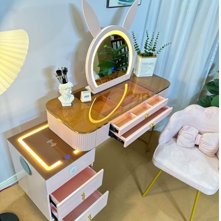 Bàn trang điểm thông minh, bàn phấn thông minh có loa sạc đèn đủ bộ cả ghế và gương tai thỏ dễ thương  - TN23