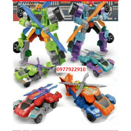 Robot biến hình thành oto