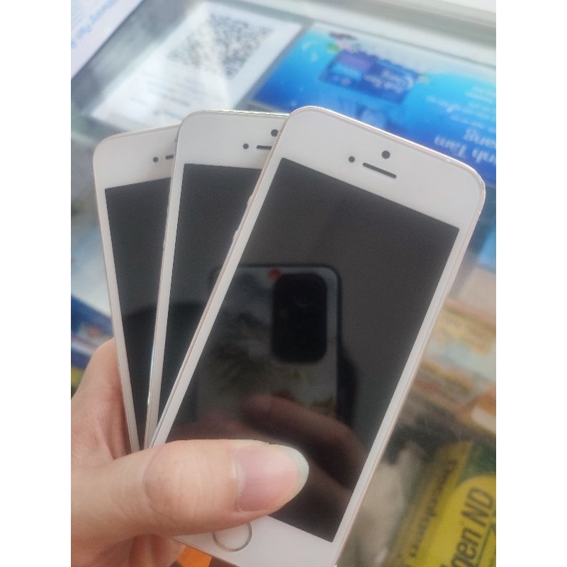 Điện thoại Ip5s. pin đã thay mới. Quốc tế sim sóng nghe gọi to rõ