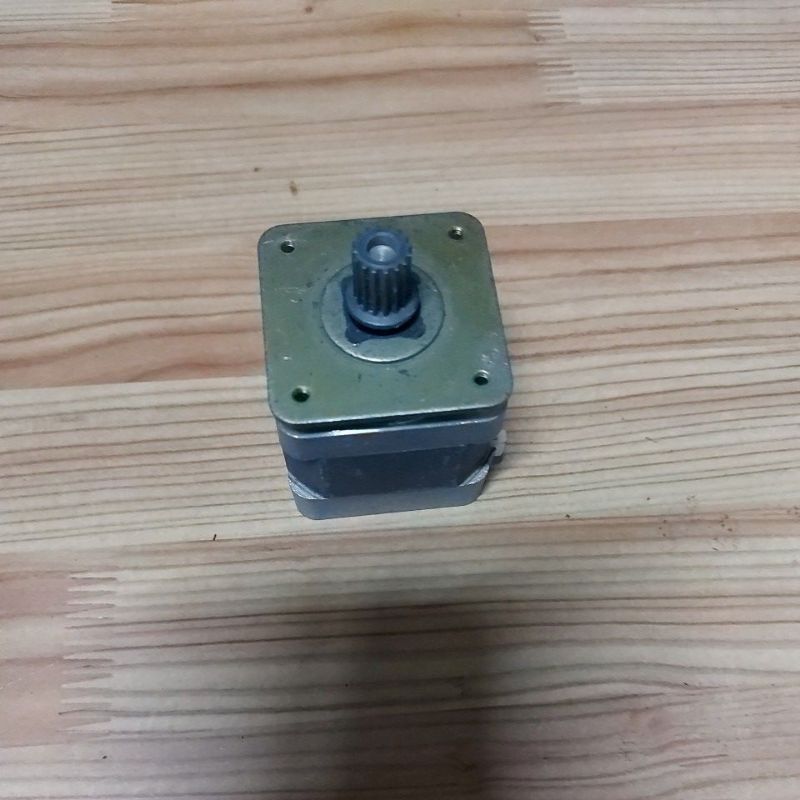 motor bước không chổi than size42×42×38mm DC 12v-24v tháo máy photo trục 5mm