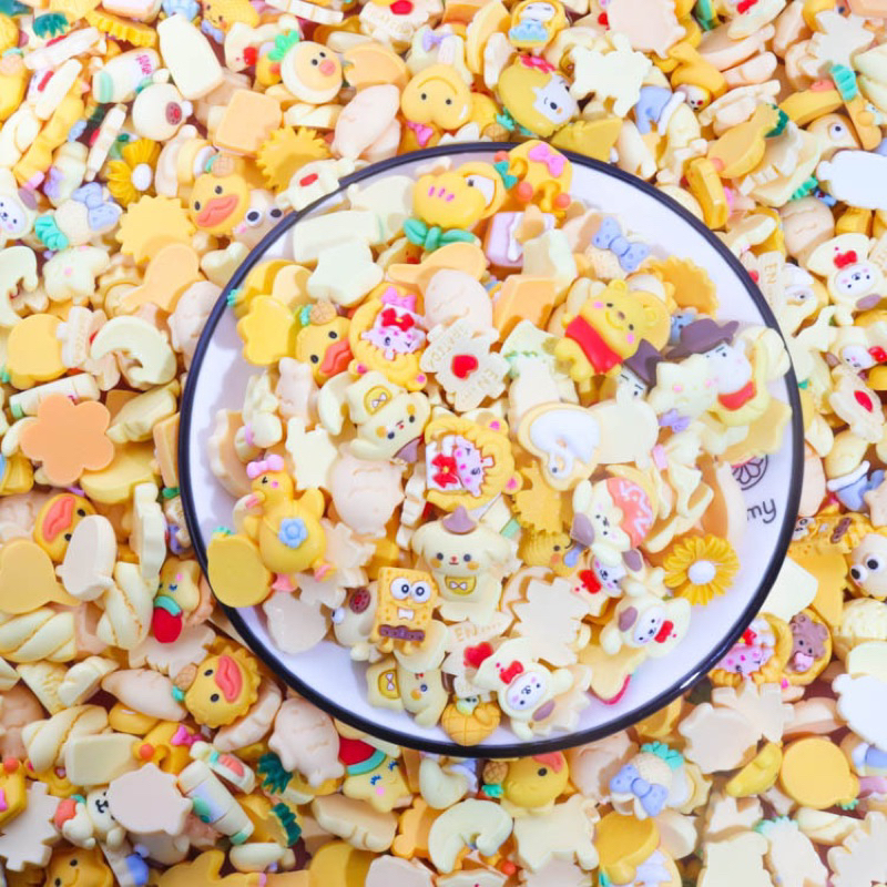 Sticker 3D dán trang trí ốp lưng, bình nước - Charm trang trí nhiều mẫu