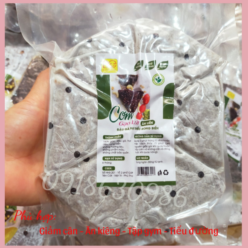 Cơm gạo lứt đen ăn liền mix hạt sen gói 700gr 6 miếng