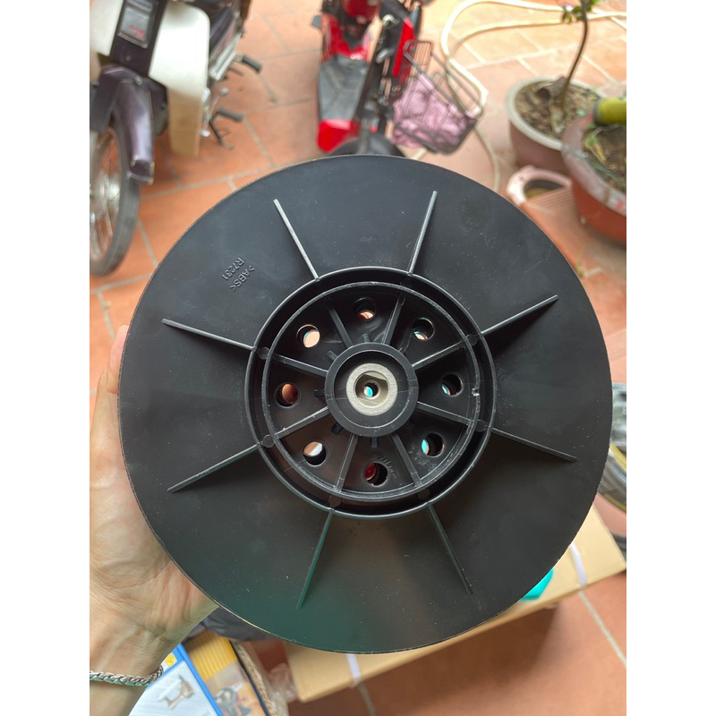 Đế dính giấy giáp máy chà tường 230mm cần dài
