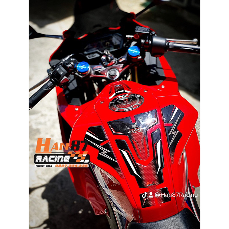 Tem xương cá carbon dành cho các dòng xe CBR150 / tem bình xăng CBR150