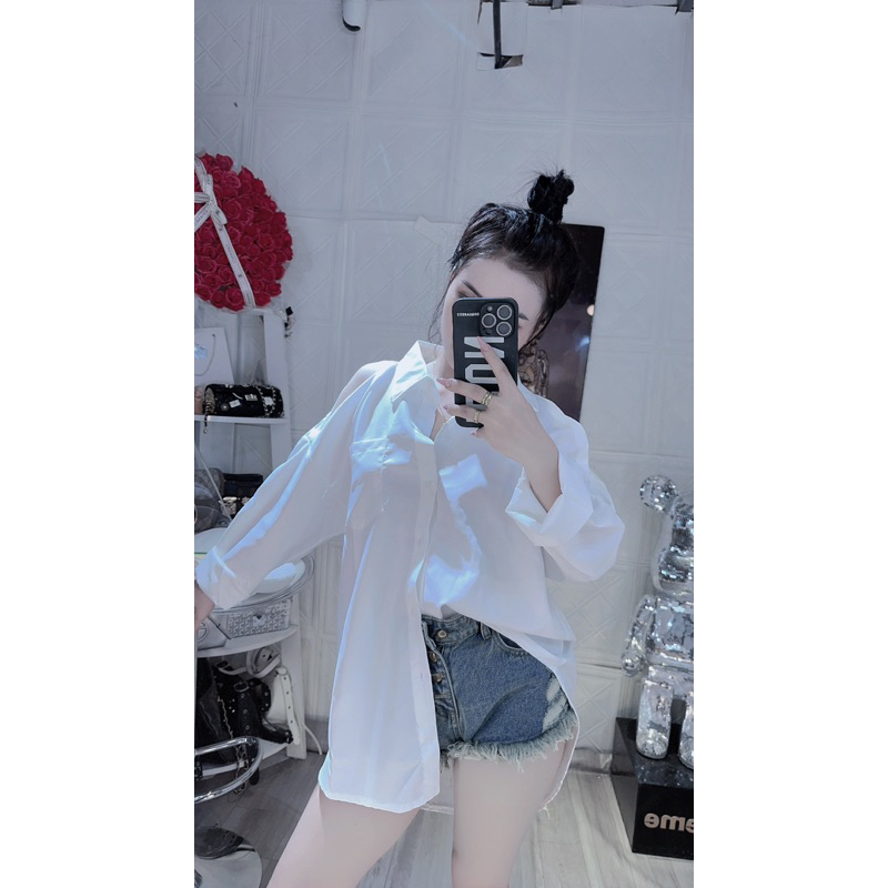 Sơ mi trắng xẻ vai cổ bẻ hot siêu đẹp đủ hai size SM chuẩn ảnh mẫu tự chụp