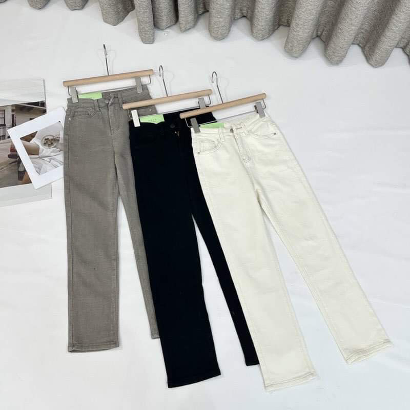 Pass quần đen size S new 99%