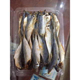 Cá nục khô mặn 500gr tặng kèm ớt đỏ - cá khô