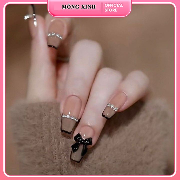 Set 24 móng tay giả dài đính đá (Tặng kèm keo + dũa + miếng dán)