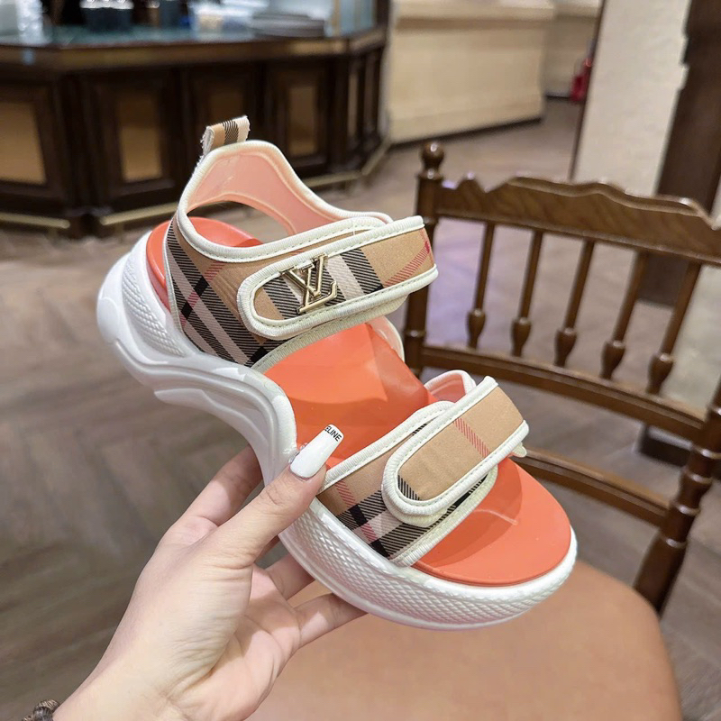 Giày xăng đan L V siu hit