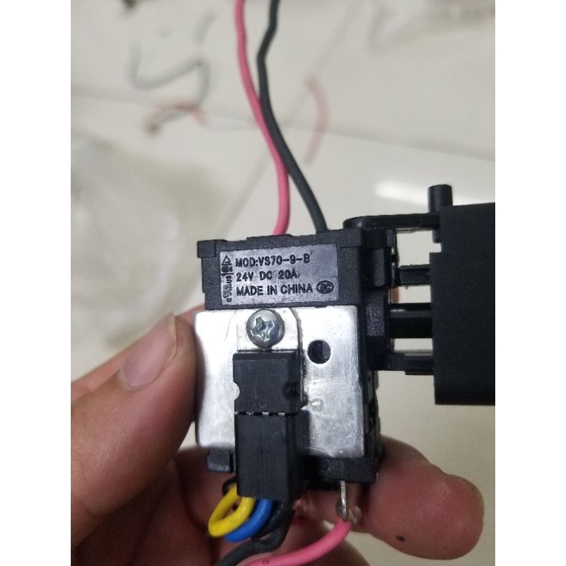 Cò Ryobi 18V khoan pin, vít