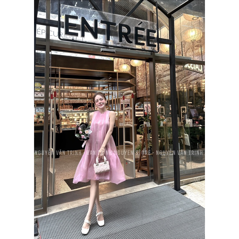 Đầm nữ form xuông cổ tròn tay sát nách bồng bềnh chất organza bầu bì mặc đều được màu hồng, đen, kem
