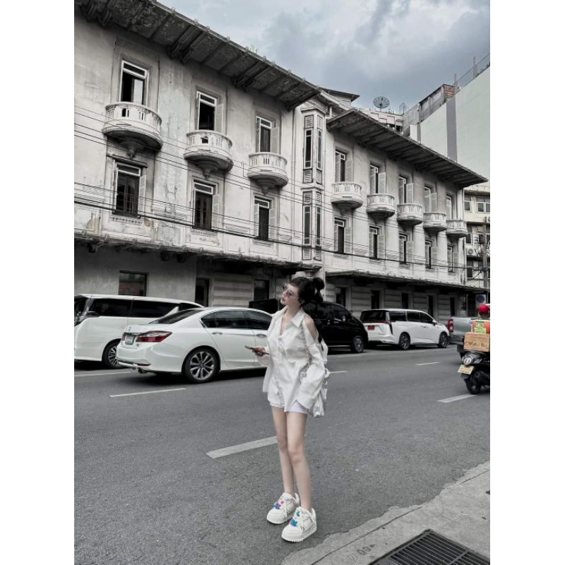 Áo sơ mi khoét vai dáng thụng dài giấu quần loại đẹp