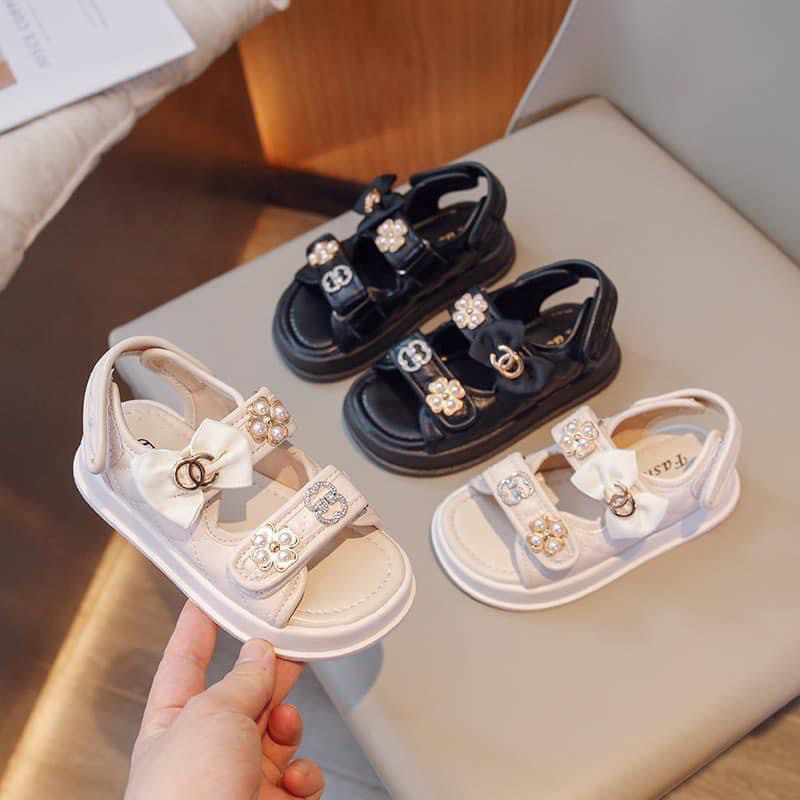 SANDAL 2 QUAI GẮN HOA BÉ GÁI