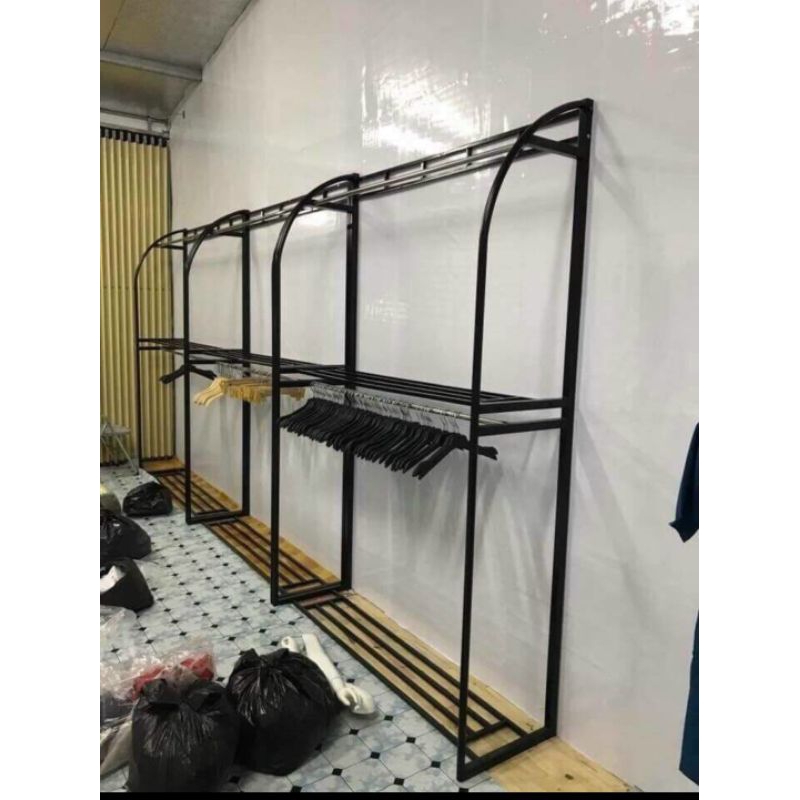 . kệ treo quần áo 2 tầng hình cánh buồm, phi 30 giày 1,4mm,kích thước cao 2,3m,ngang1,5m,sau50cm