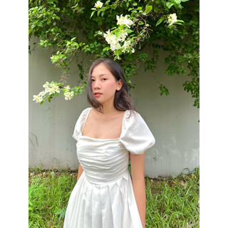 Đầm linen trắng xếp ngực middi - Bạch An
