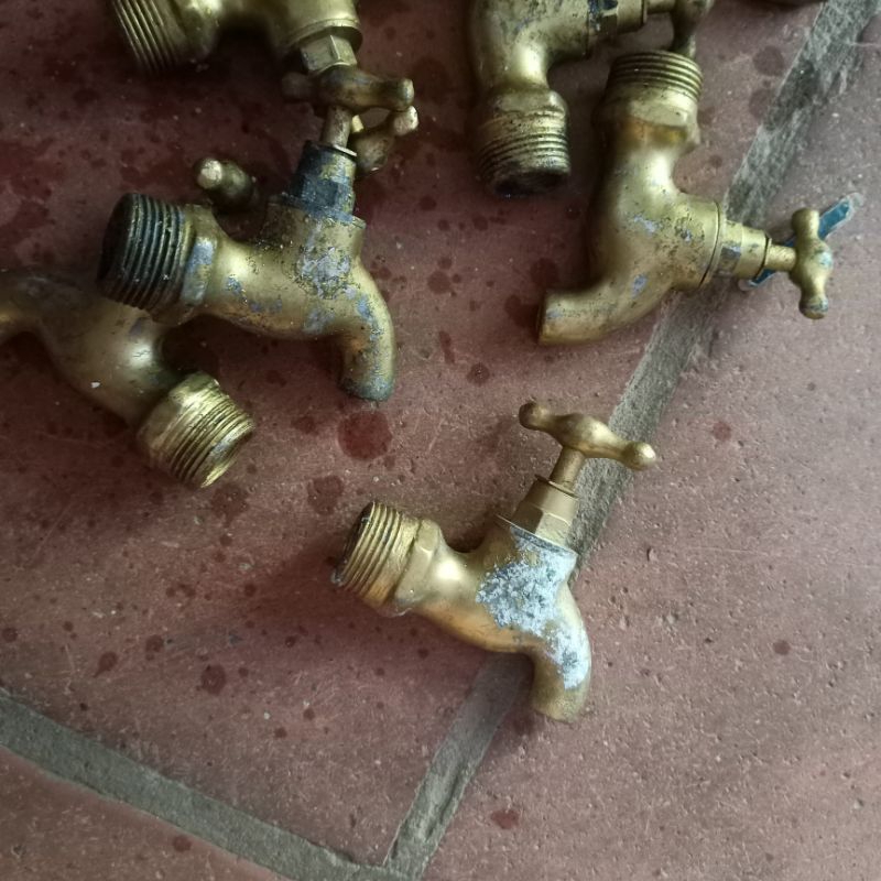 Vòi nước bằng nhôm phi 27 vặn , hàng cũ thanh lý