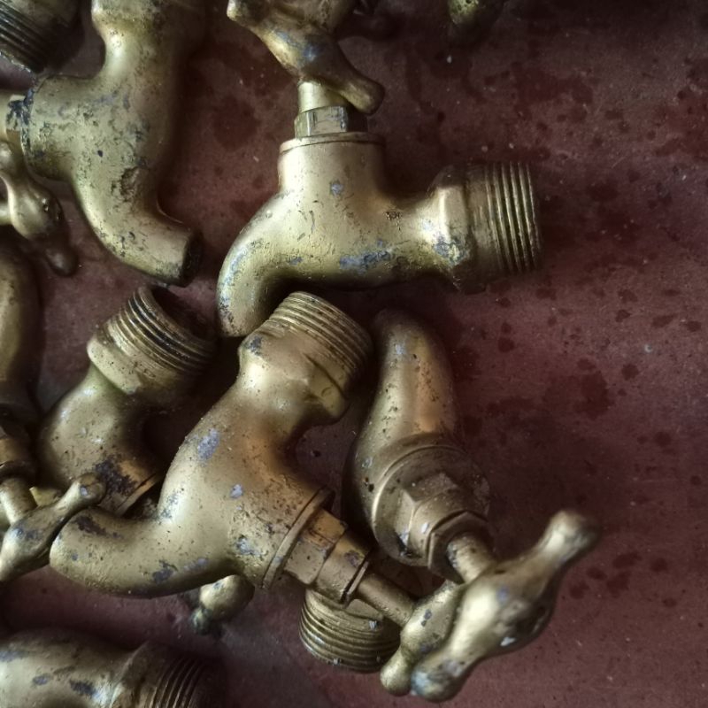 Vòi nước bằng nhôm phi 27 vặn , hàng cũ thanh lý