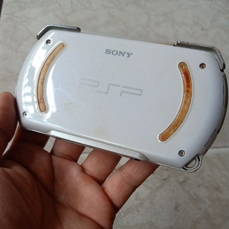 May game Sony Psp Go