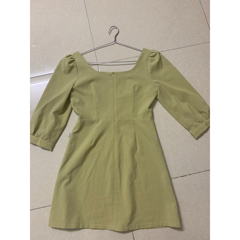 Váy đầm công sở 20 again size l xanh bơ thanh lý