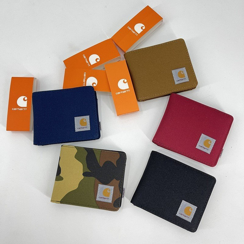 Ví mini CARHARTT chất liệu vải canvas chống thấm cao cấp.