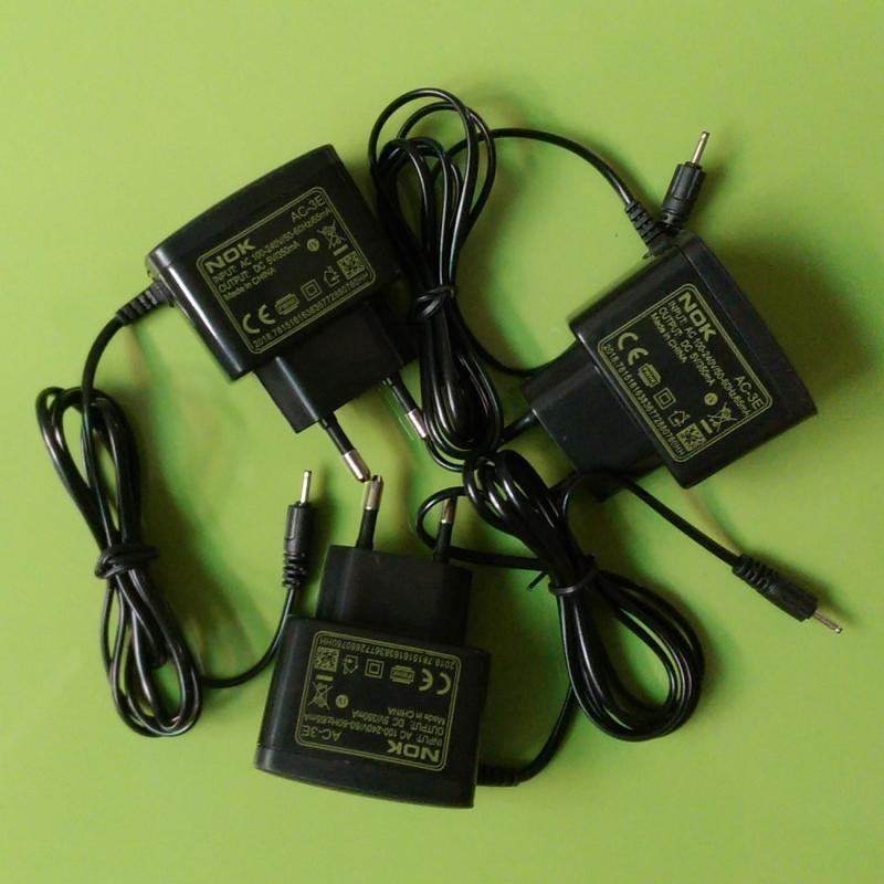 Cục sạc pin điện thoại NOKIA chân kim đầu tròn chui chuôi nhỏ đt NOKIA 1280 105 6300 1200 1202 2700 2730 2690 E72 C2 N95