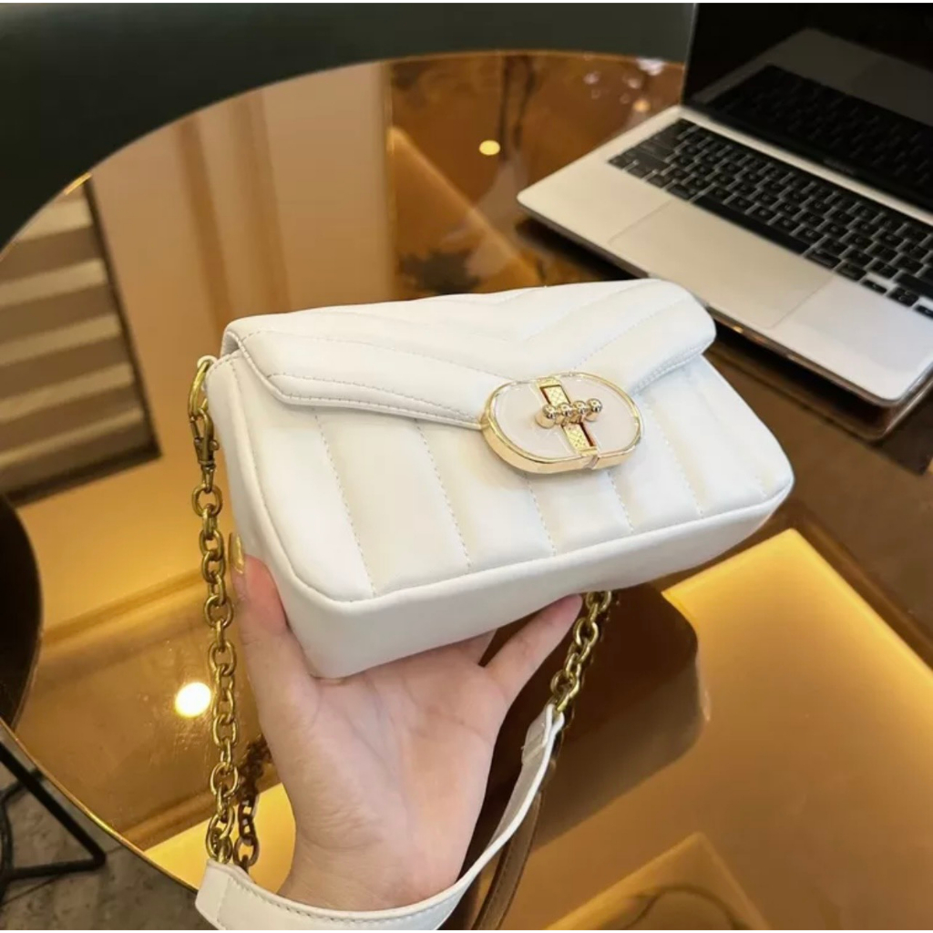 Túi nữ đeo vai đeo chéo chữ nhật khóa đã vâ chéo - T25
