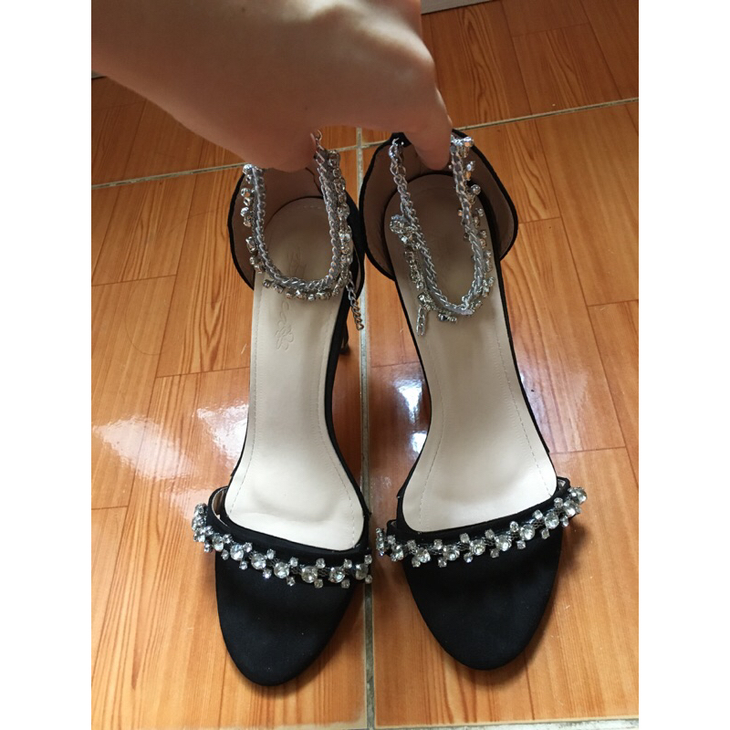 Pass giày cao gót quai đá 9p size 38