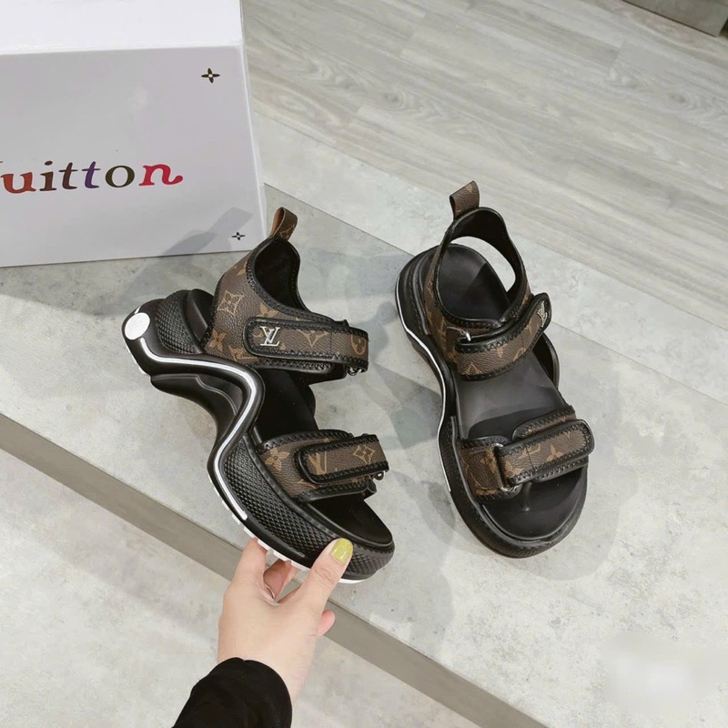 Sandanls LV  chuẩn hàng L1 quảng châu fullbox xịn sò