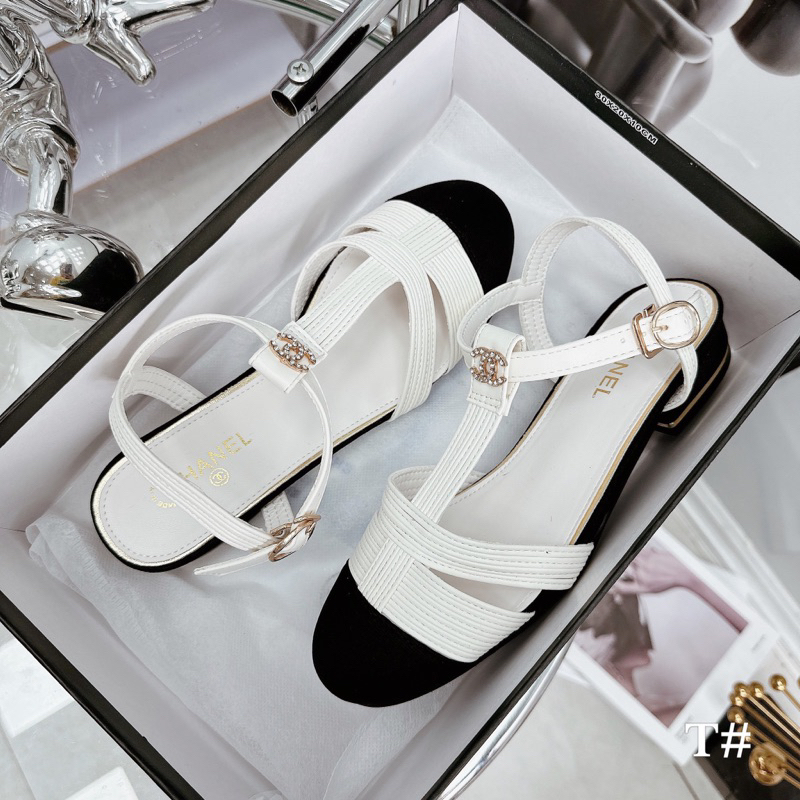 Sandan bít mũi mẫu mới 2023, gót 2cm xinh xắn, hàng quảng châu cao cấp đầy đủ hộp túi