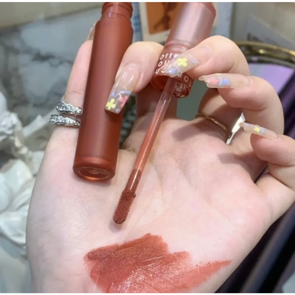 Son Lì Ouoii Lâu Trôi Không Thấm Nước Mềm Mịn Môi Không Gây Khô Môi