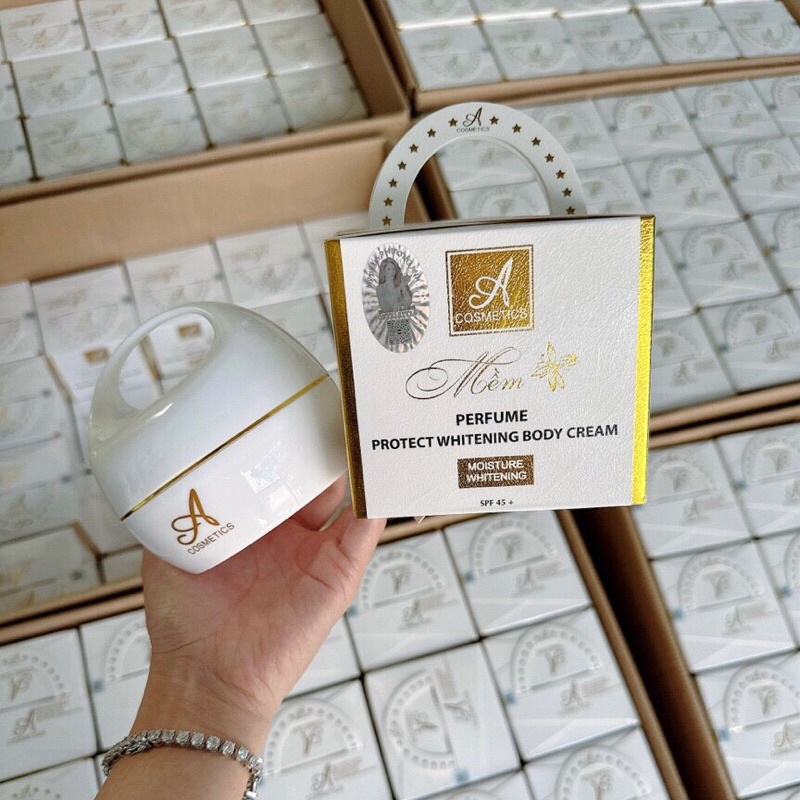 KEM DƯỠNG TRẮNG DA BODY MỀM