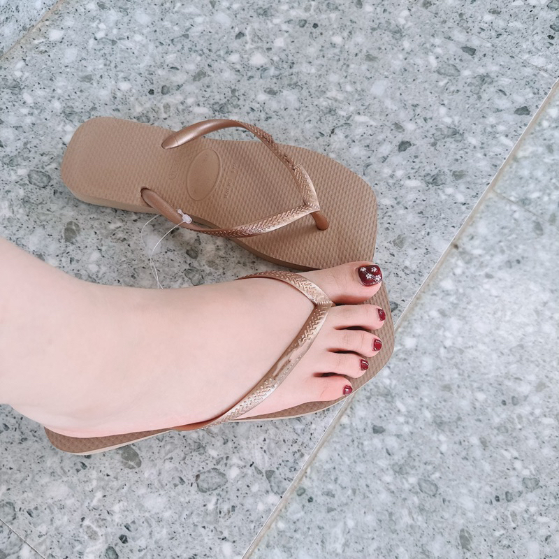 HVN Dép Tông Nữ Đế Vuông Logo Tag Sắt Mẫu 2024