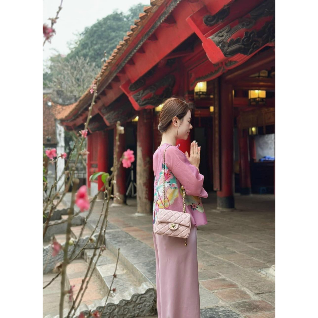 Set lụa hồng họa tiết