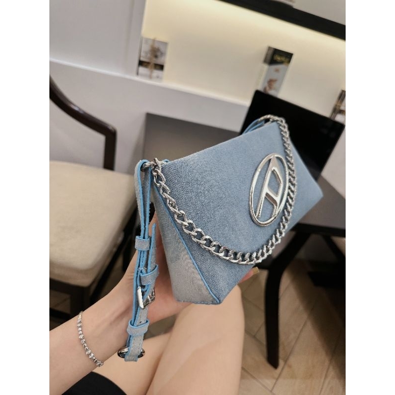Túi kẹp nách #diesel. chữ D bạc xanh jean siêu đẹp 28cm