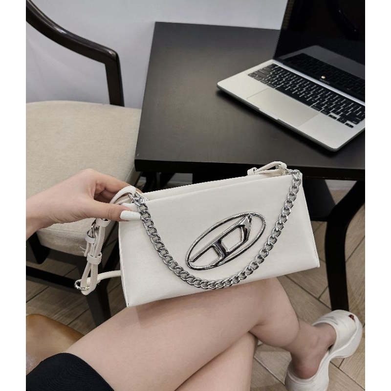 Túi kẹp nách #diesel. chữ D bạc xanh jean siêu đẹp 28cm