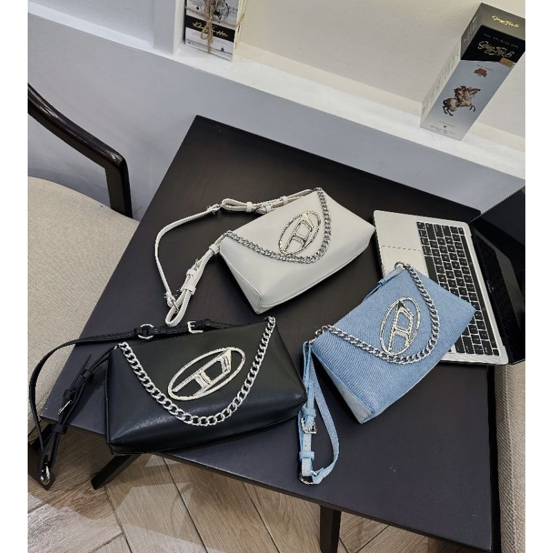 Túi kẹp nách #diesel. chữ D bạc xanh jean siêu đẹp 28cm