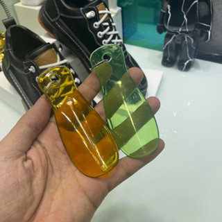 Combo 2 Đón Gót Giày, Phụ Kiện Móc Gắn Chìa Khoá Bằng Nhựa