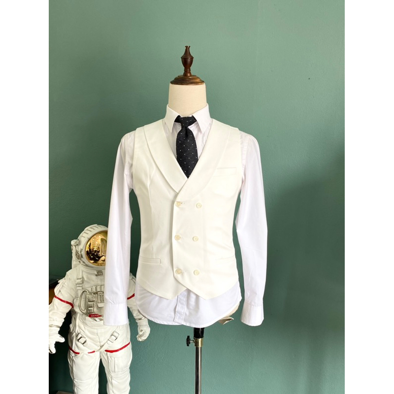 Bộ vest trắng cao cấp, có sẵn đủ size , trẻ trung sang trọng