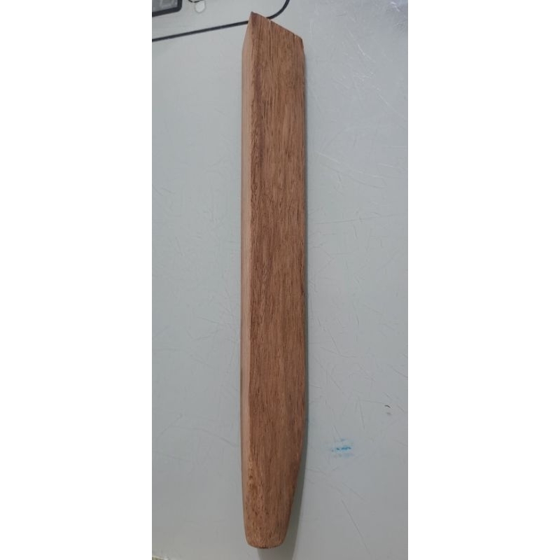 Thanh Tam Giác đều Nhụy Đại